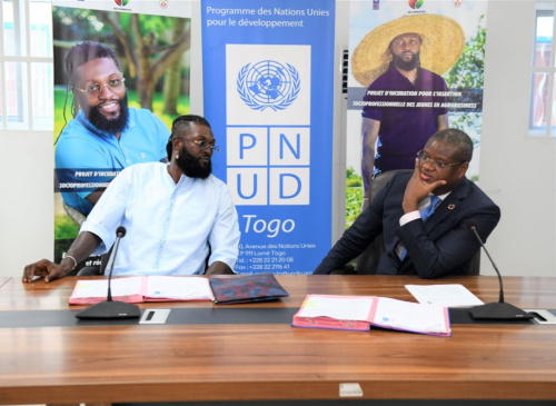 Agribusiness : le Pnud et Emmanuel Adebayor signent un partenariat pour former des jeunes