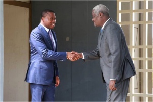 Faure Gnassingbé parle opérationnalisation du MUTAA avec le président de la commission de l’Union Africaine