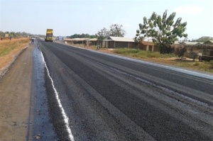 Grâce à la route réhabilitée Notsè-Tohoun-Frontière Bénin, le gouvernement désenclave la zone à fort potentiel agricole du Moyen-Mono