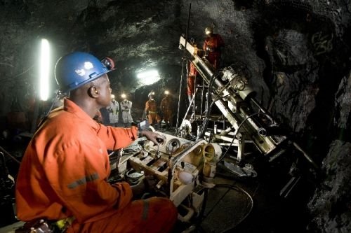 Ghana : AngloGold veut recruter 2000 travailleurs à sa mine Obuasi