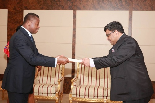 Birender Singh Yadav, nouvel ambassadeur d’Inde au Togo, reçu par Faure Gnassingbé