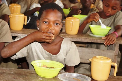 Reprise des cantines scolaires : près de 92 000 écoliers bénéficieront de repas chauds