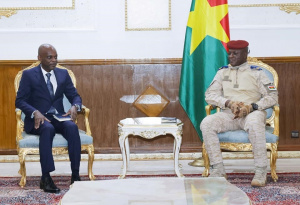 Le ministre des affaires étrangères reçu à Ouagadougou