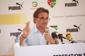 Démission du sélectionneur national de football, Paulo Duarte