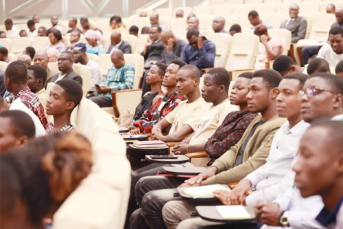 Lomé Peace &amp; Security Forum : 20 jeunes africains sélectionnés pour participer aux travaux