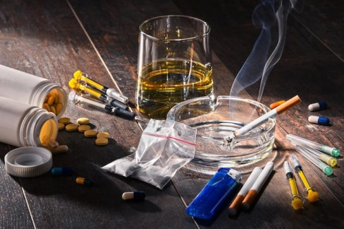 Alcool et drogue chez les jeunes : les municipalités sollicitées pour plus d’action à la base