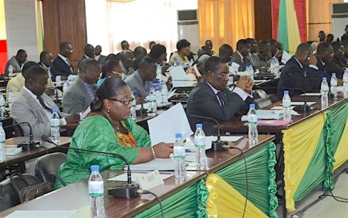 Décentralisation : les députés togolais balisent la voie à la tenue d’élections locales