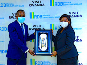 La ministre de l’investissement en visite officielle au Rwanda