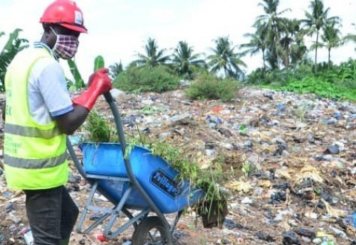 Décentralisation : cinq communes bientôt dotées d&#039;une politique de gestion des déchets