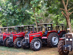 agriculture-de-nouveaux-tracteurs-au-profit-des-agripreneurs