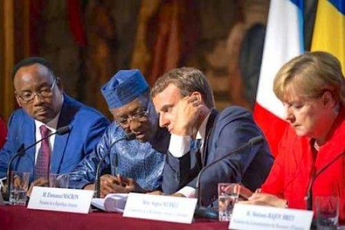 Paris veut contrôler les flux migratoires, Niamey et N’Djaména veulent un soutien financier accru