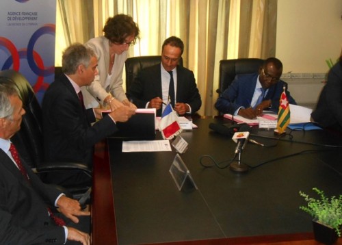 Le gouvernement togolais et l’AFD, pour un renforcement du secteur agro-industriel et un meilleur accès à l’eau potable