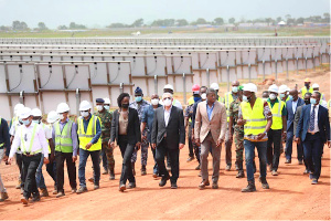Centrale solaire de Blitta : le Chef de l’Etat s’enquiert de l’évolution du chantier