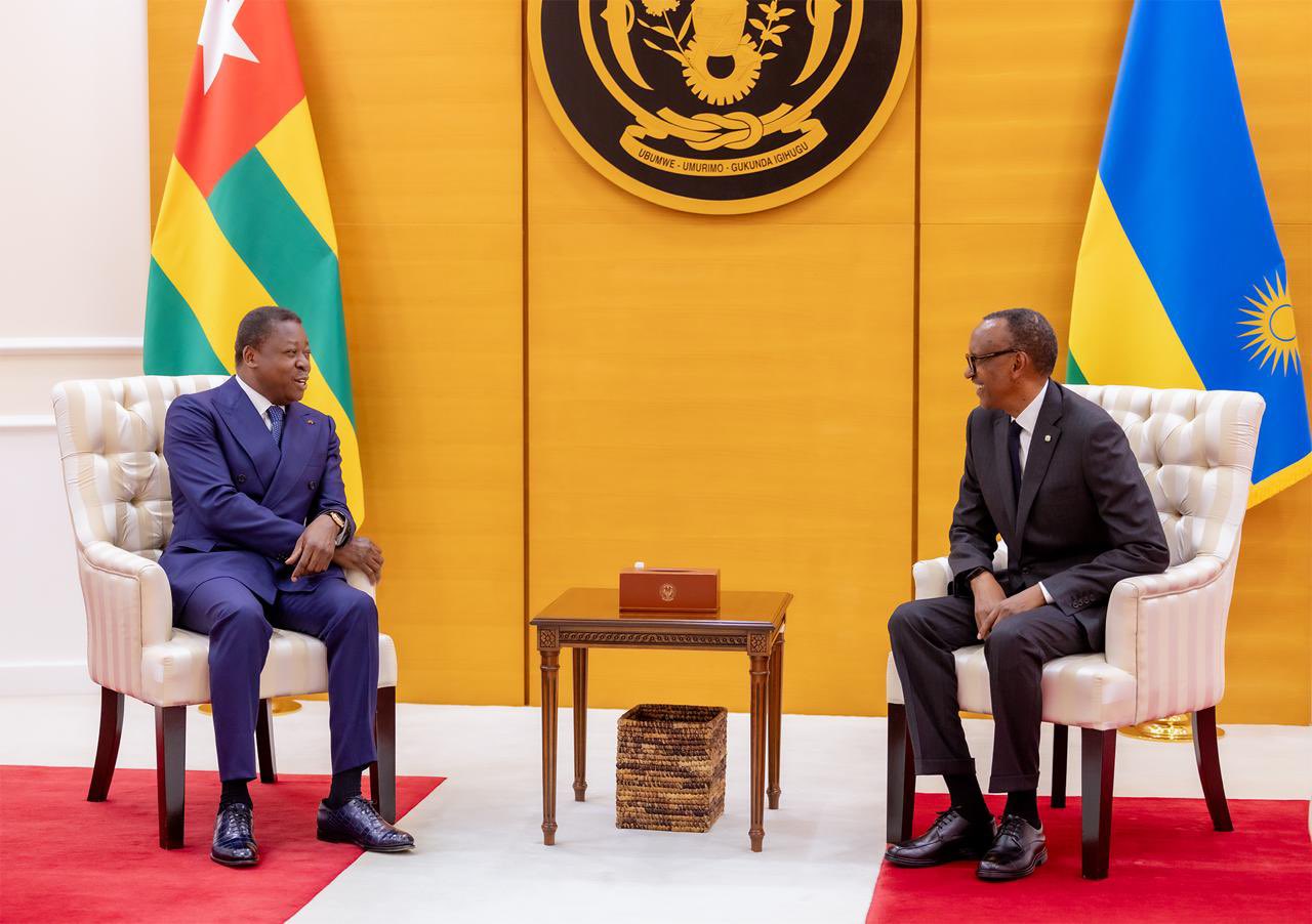 le-chef-de-l-etat-a-assiste-a-l-investiture-de-paul-kagame